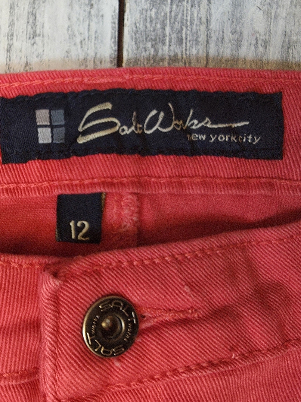 Salt Works Women's Cropped Medium Risw Jeans in Light Red sz 12 - Picture 3 of 6